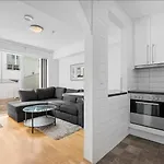 Cozy Apartment With Parking