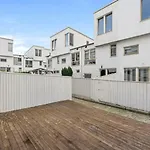Cozy Apartment With Parking